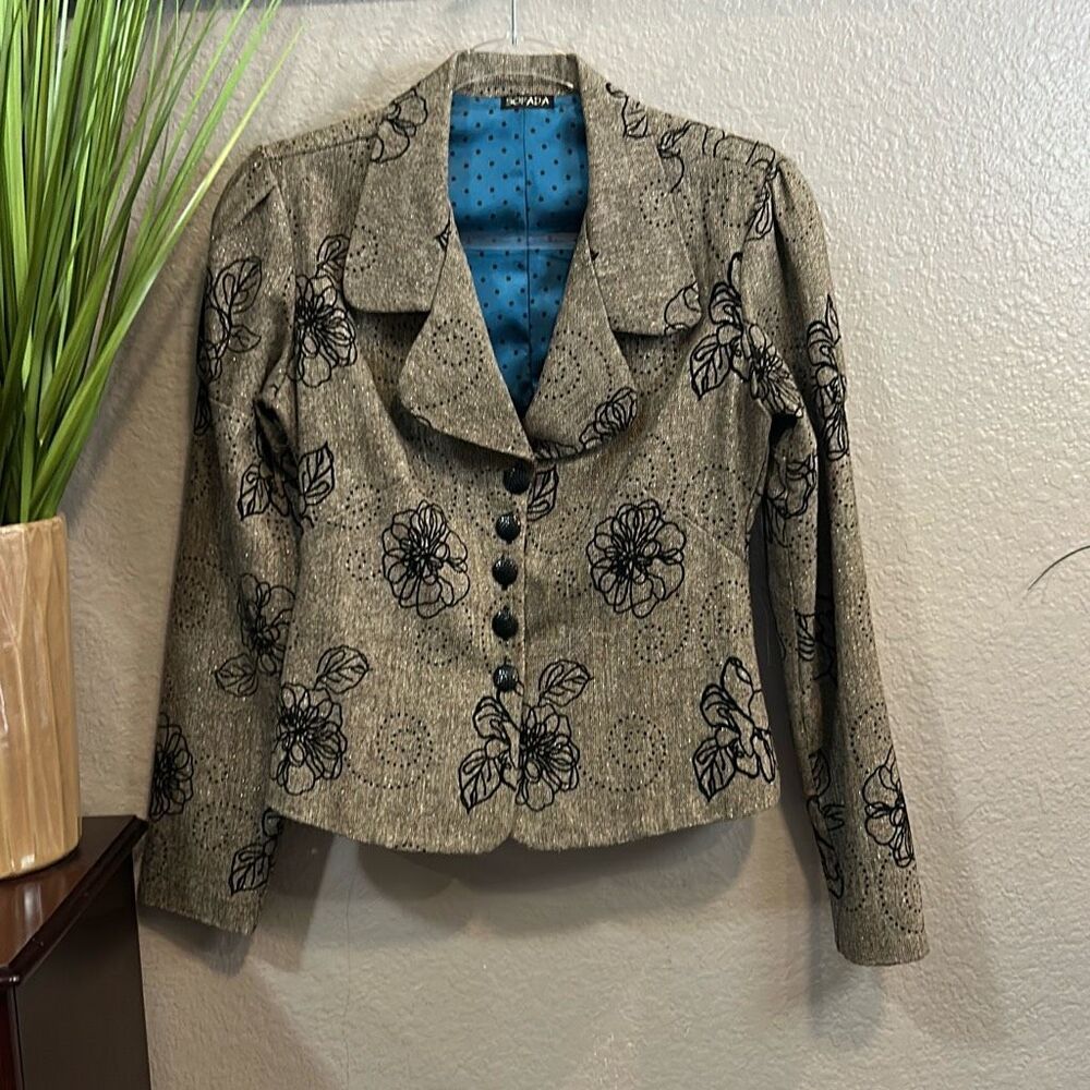 #604 Sofada vintage, floral embellished, five button short blazer size extra sma